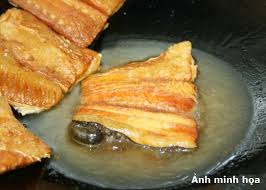 Cái phồng của da cá là nét duyên riêng của món này, làm nên danh giá của nó. 