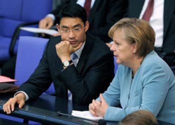 Tạo hóa của người Việt cho họ năng khiếu hạnh phúc ở kích thước khiêm tốn. Tạo hóa của người Đức cho họ biệt tài than vãn ở tầm cao