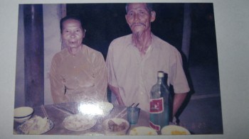 Ông Nguyễn Sơ và vợ – Ảnh tư liệu