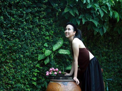 Cô Tấm thảo hiền chỗ nào? Ở chỗ giết cô em cùng cha một cách ngọt ngào không cần đến dao kiếm, không cần động thủ à? Giết đối với họ là chuyện bình thường. Họ giết người họ ghét, chứ có giết người họ yêu đâu. Vậy là hợp lý.