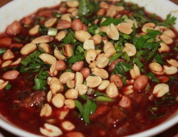 Tiết canh sò huyết – Xin nhắc lại, muối tiêu chanh, mù tạt chưa ăn thua gì với virus A, đó là chưa kể các vi khuẩn gây bệnh khác.