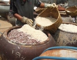 Nước mắm là nước chấm, nhưng không phải nước chấm nào cũng là nước mắm