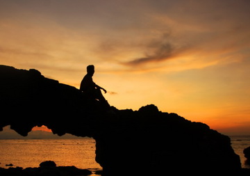 Phải đến với họ, phải ngồi với họ, phải nâng ly với họ, và nghe họ nói, mới hiểu được sự chọn lựa đau lòng đấy